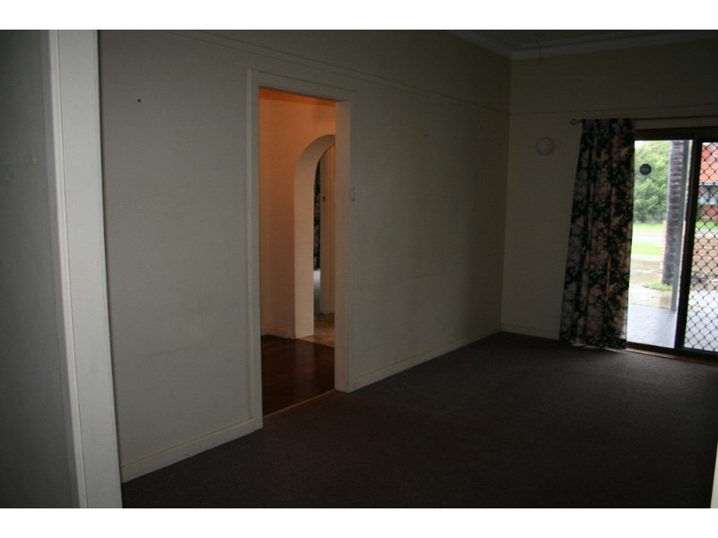 27 Paget Street, Hilton WA 6163