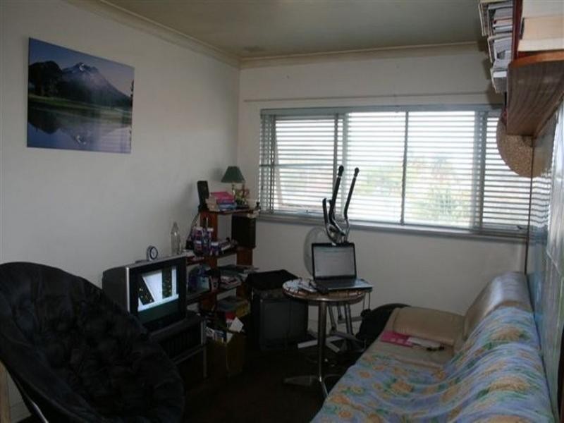 1 Reuben Street, Beaconsfield WA 6162