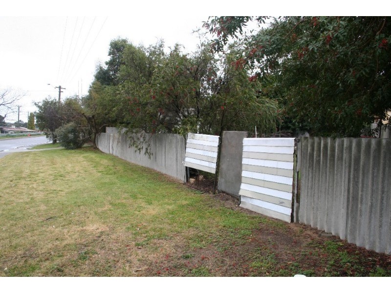 3 Edeline Street, Spearwood WA 6163