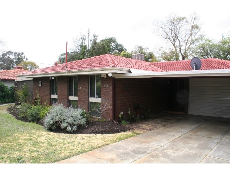 16 Cortis Way, Langford WA 6147