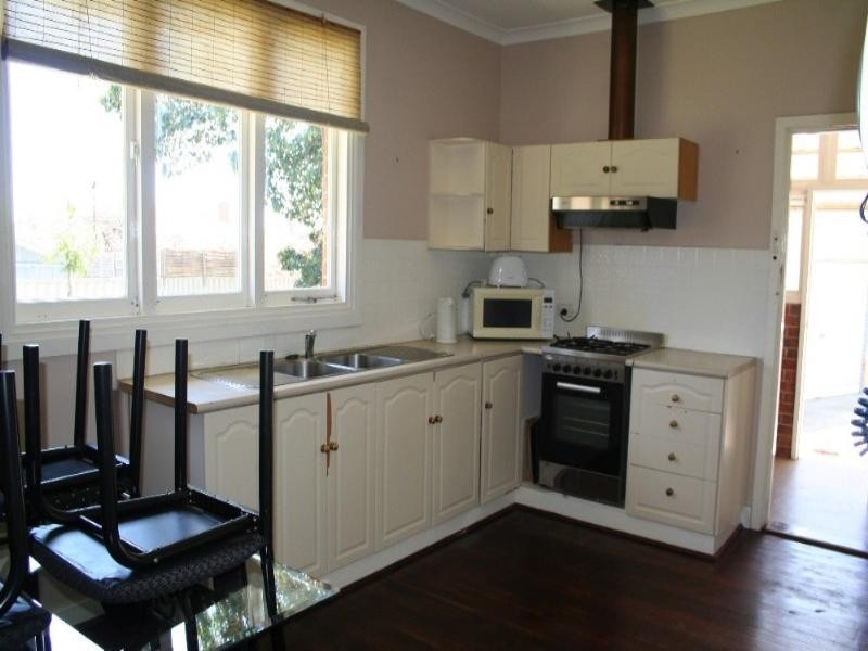 18 Thorsager Street, Coolbellup WA 6163