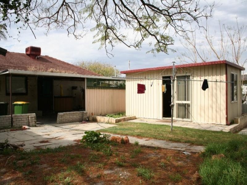 61 Archidamus Road, Coolbellup WA 6163