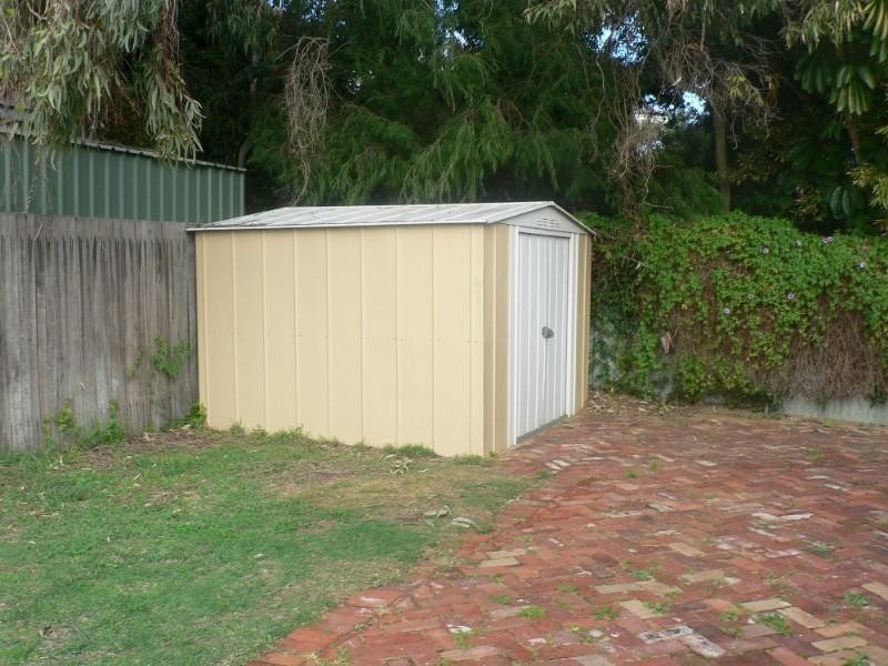 81 South Street, Beaconsfield WA 6162