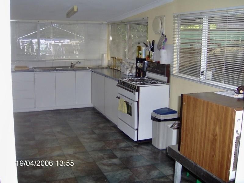 8 Leake Street, Bayswater WA 6053