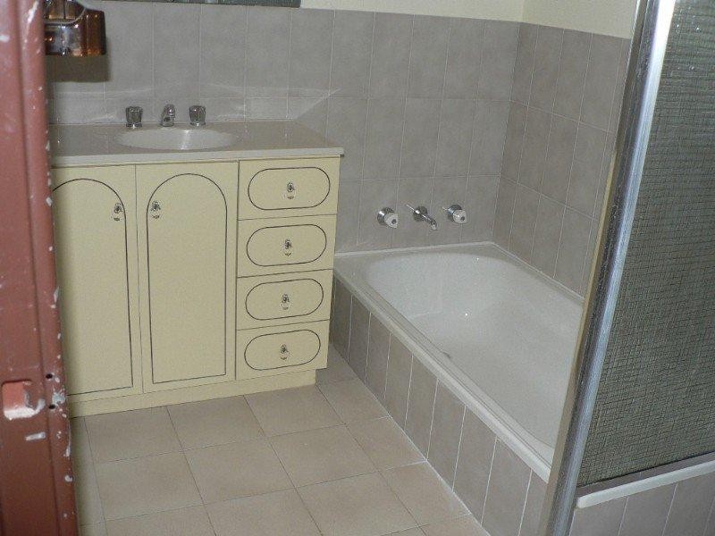 62 Wood Street, White Gum Valley WA 6162