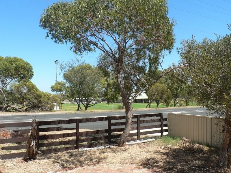 264 Carrington Street, Hilton WA 6163