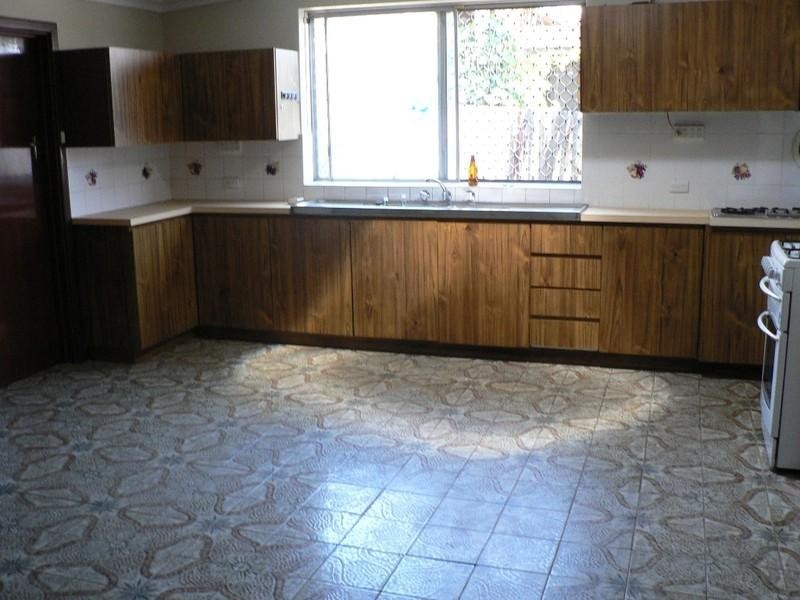 8 Baker Street, Fremantle WA 6160