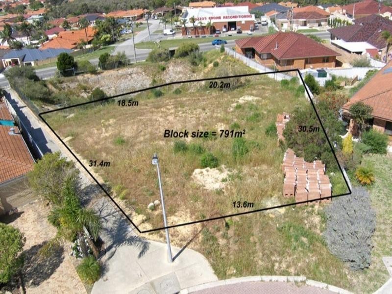 17 Strickland Court, Coogee WA 6166