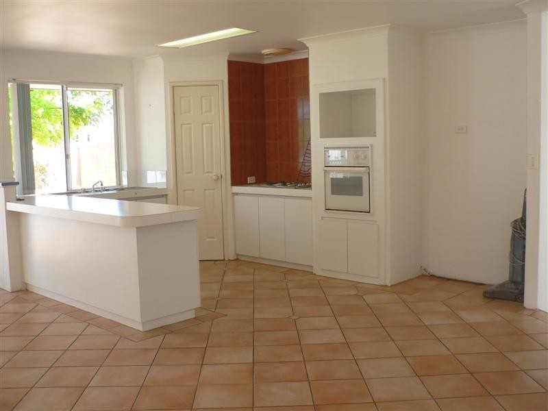 34 Duchart Way, Coogee WA 6166