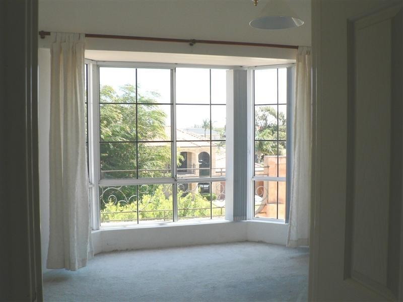 34 Duchart Way, Coogee WA 6166