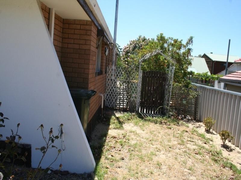 9A Cleopatra Street, Palmyra WA 6157