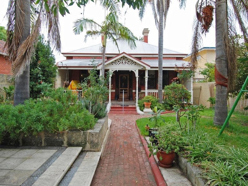 111 Hampton Road, South Fremantle WA 6162