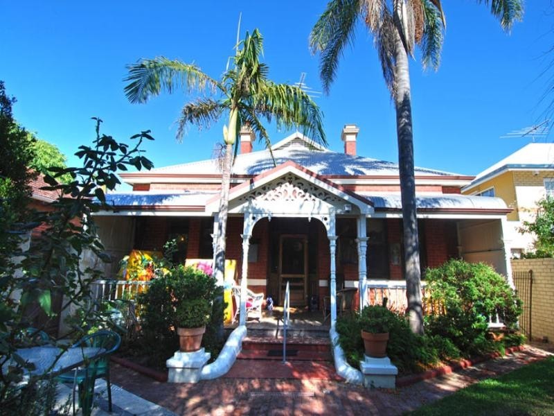 111 Hampton Road, South Fremantle WA 6162