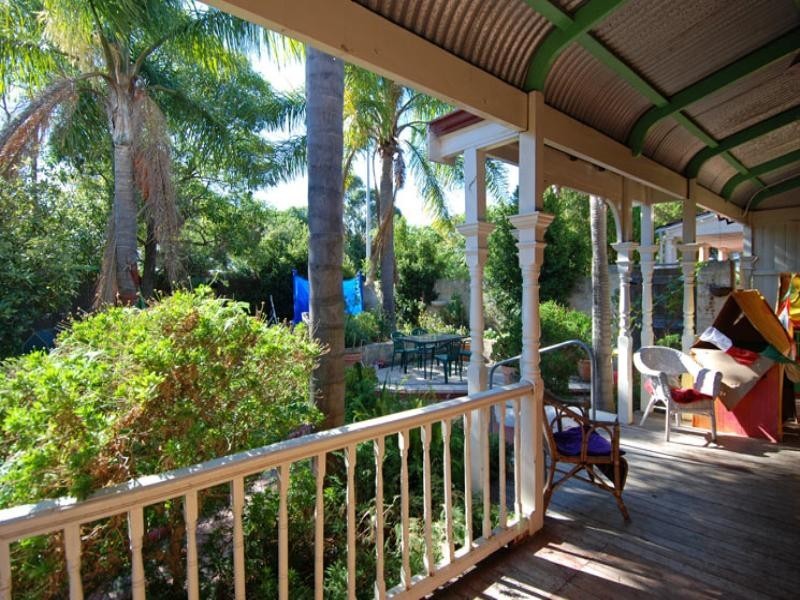 111 Hampton Road, South Fremantle WA 6162