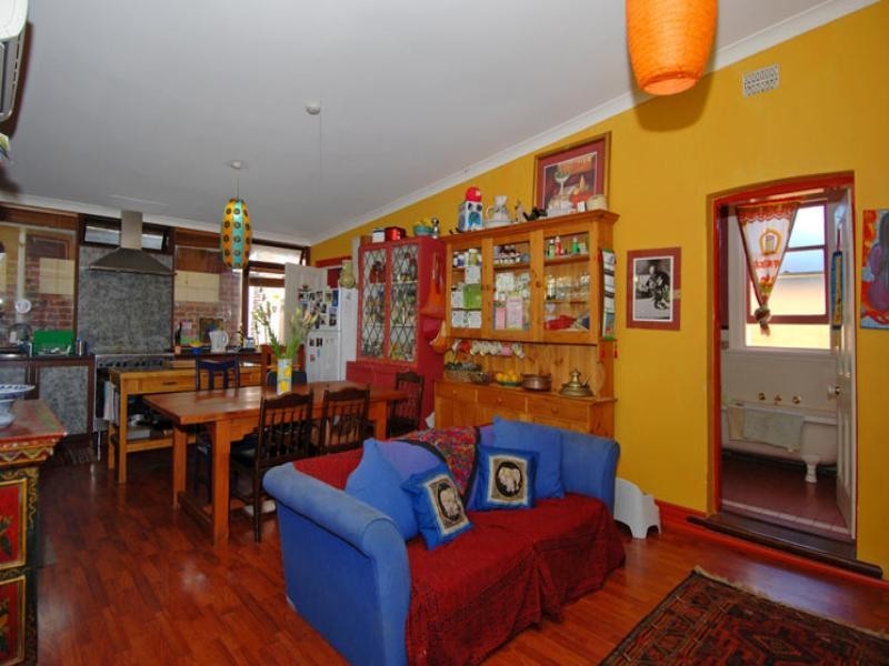 111 Hampton Road, South Fremantle WA 6162