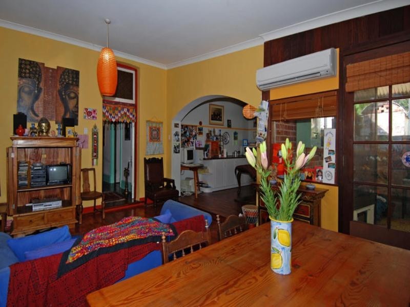 111 Hampton Road, South Fremantle WA 6162