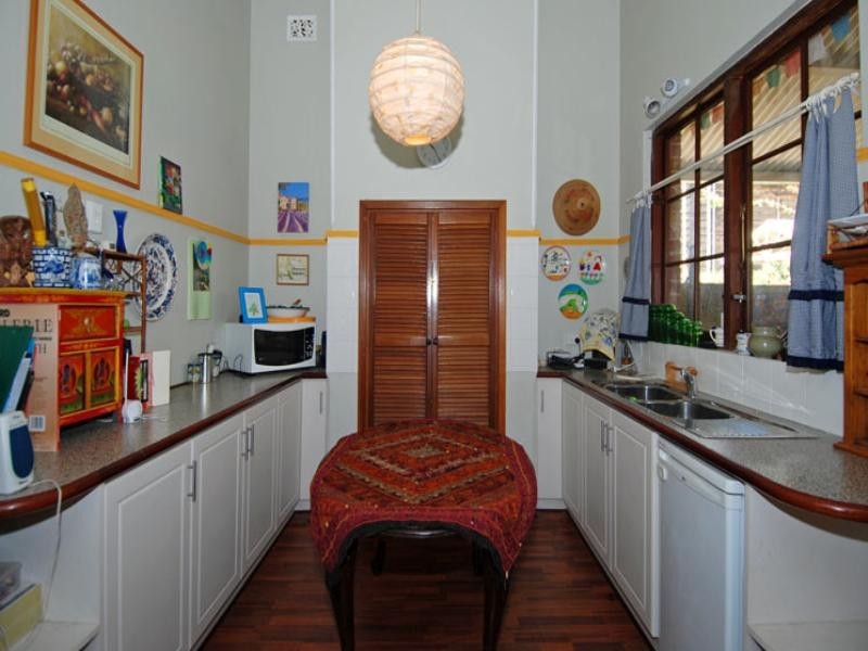 111 Hampton Road, South Fremantle WA 6162