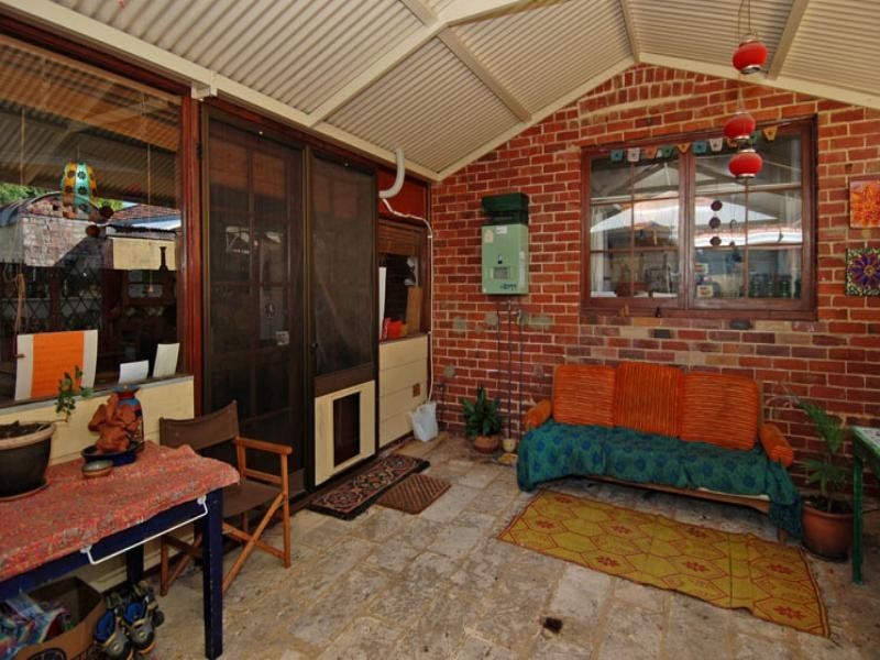 111 Hampton Road, South Fremantle WA 6162