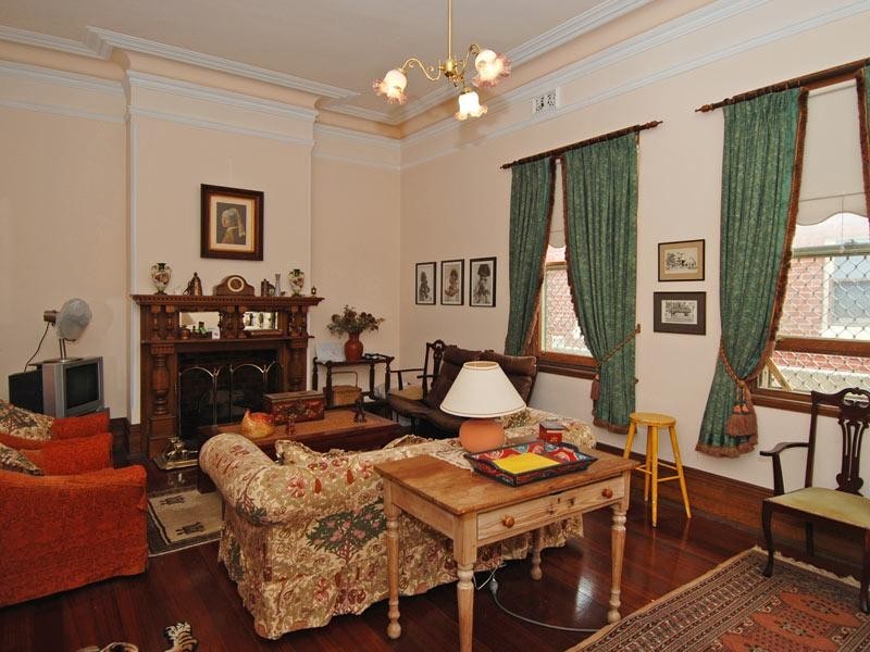 111 Hampton Road, South Fremantle WA 6162