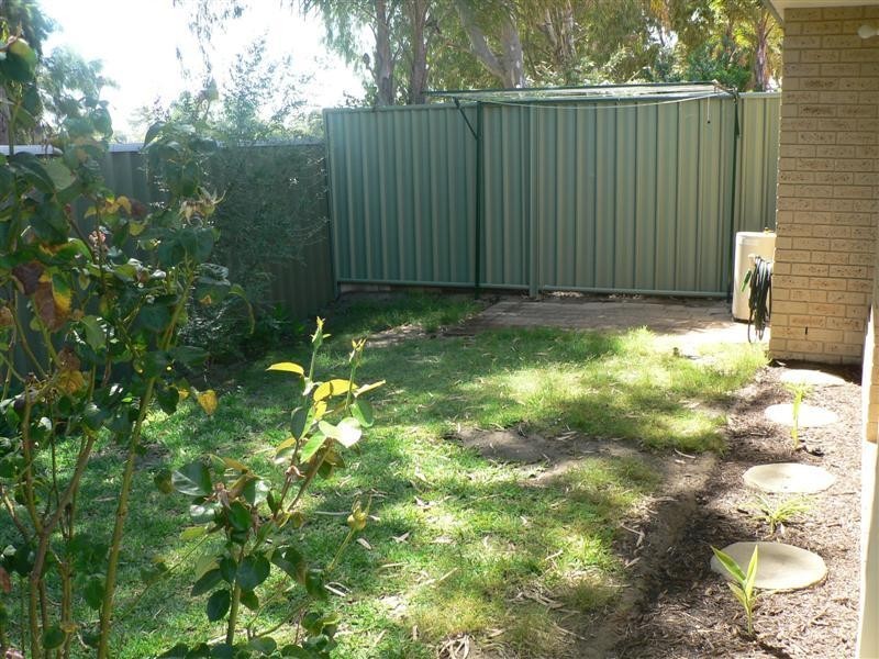 7/35 Winnacott Street, Willagee WA 6156