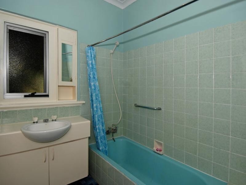 23 Kemmish Crescent, Melville WA 6156