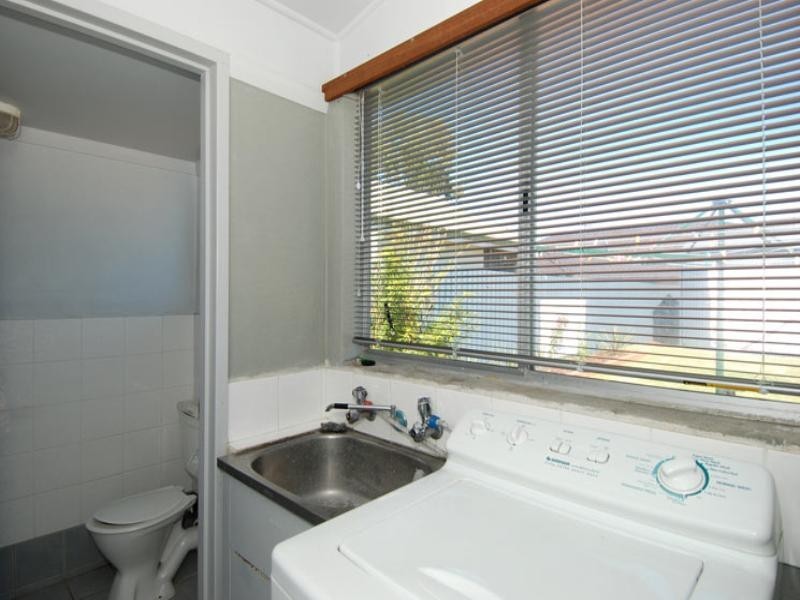 23 Kemmish Crescent, Melville WA 6156