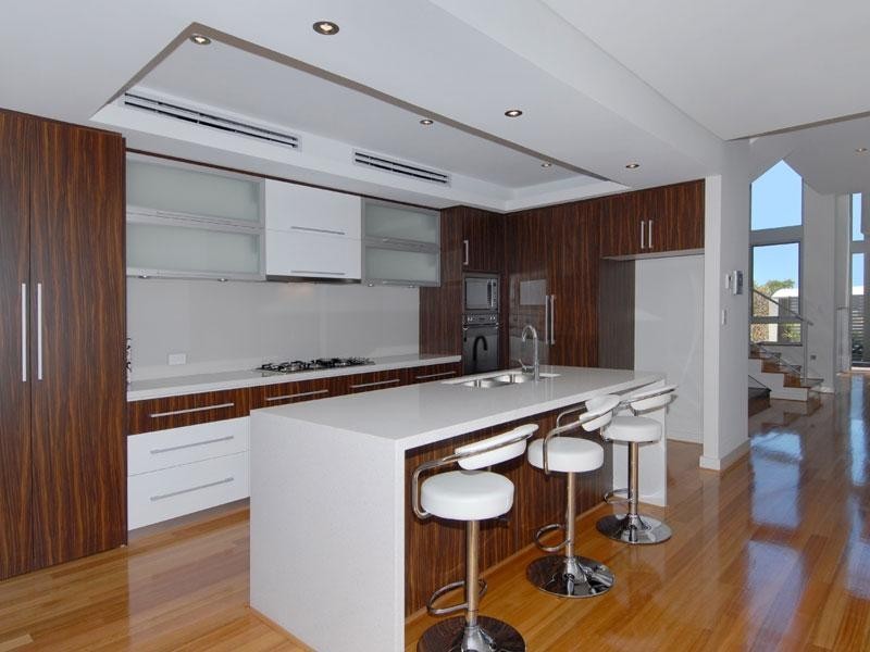 27 HEIRESSON Way, North Coogee WA 6163