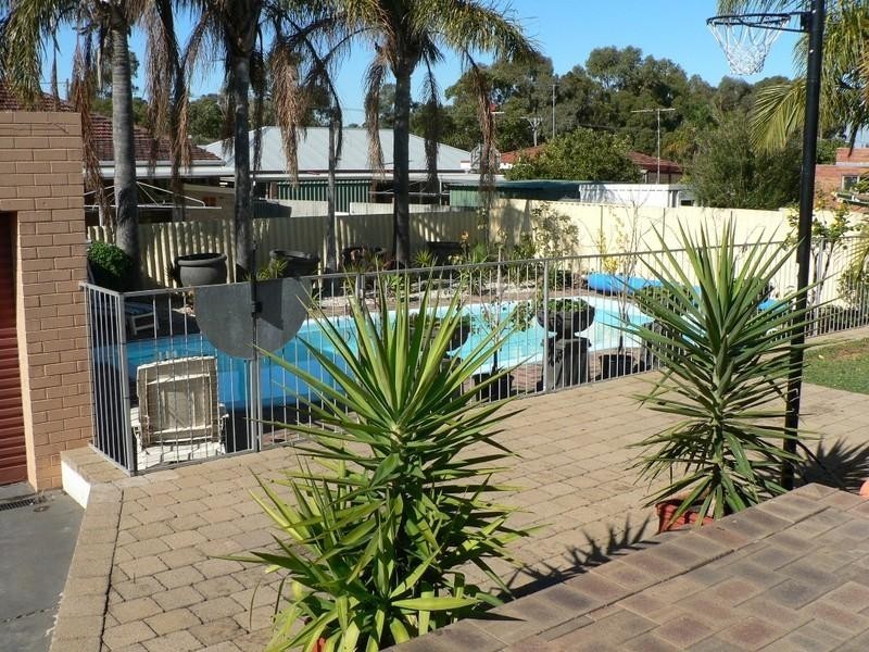 14 Ferris Way, Spearwood WA 6163