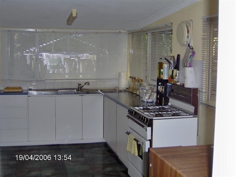 8 Leake Street, Bayswater WA 6053