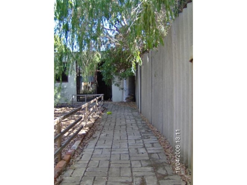 8 Leake Street, Bayswater WA 6053