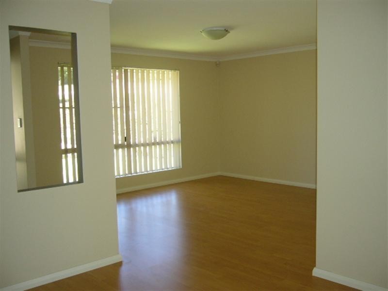 6 GREENPARK Rise, Bibra Lake WA 6163