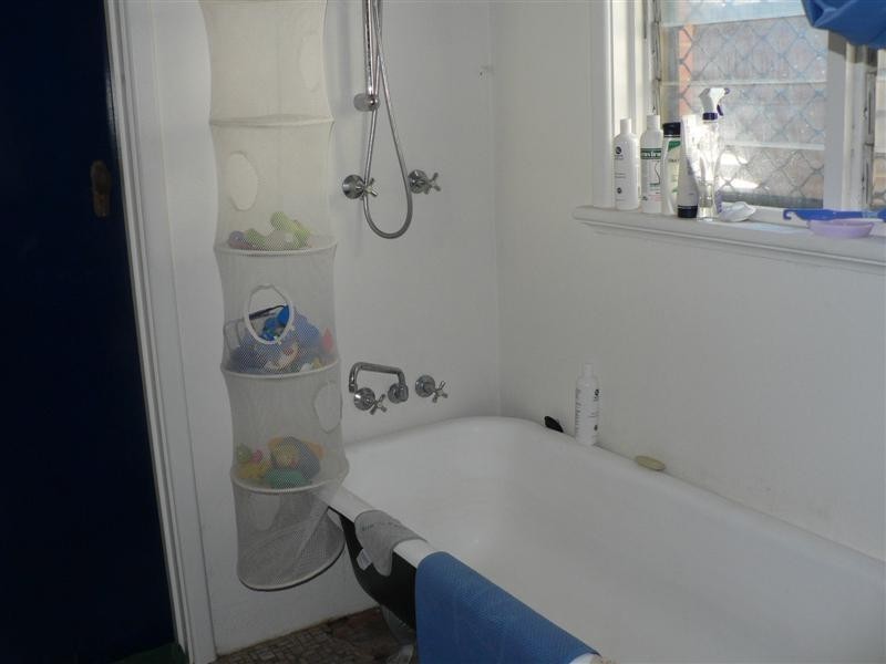 64 FREDERICK, Hamilton Hill WA 6163