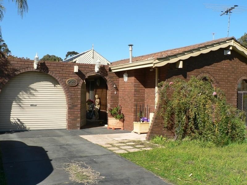 225 Erindale Road, Hamersley WA 6022