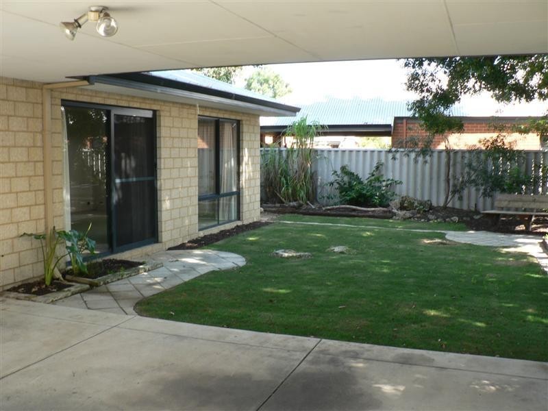 5A BUTSON Street, Hilton WA 6163