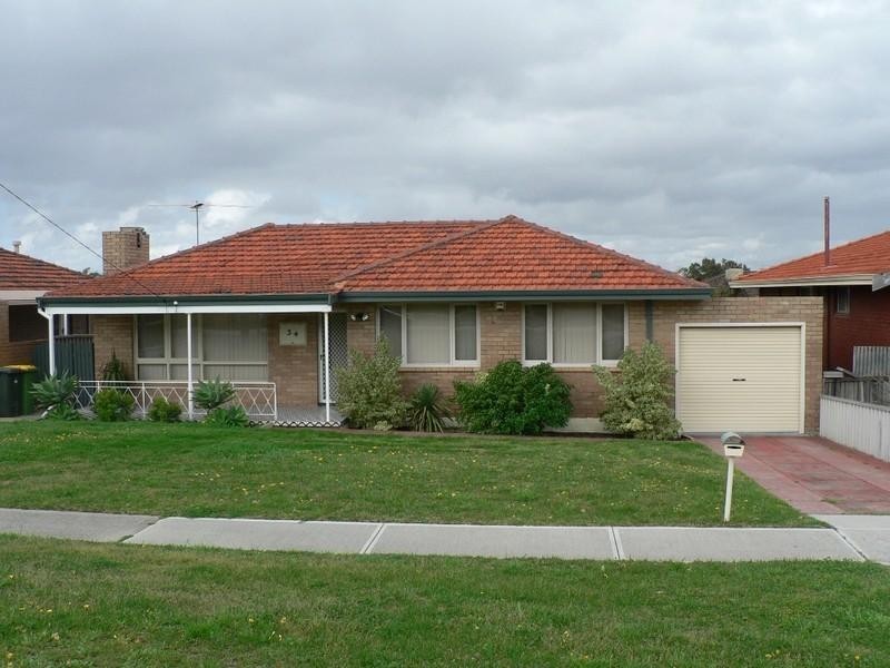 34 Sea View Street, Beaconsfield WA 6162