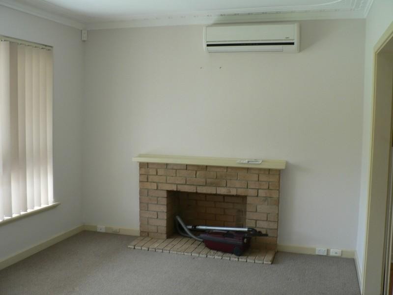 34 Sea View Street, Beaconsfield WA 6162