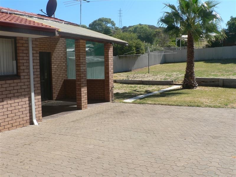 14B CHESHAM Way, Hamilton Hill WA 6163