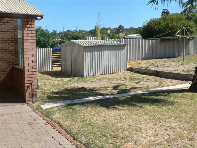 14B CHESHAM Way, Hamilton Hill WA 6163