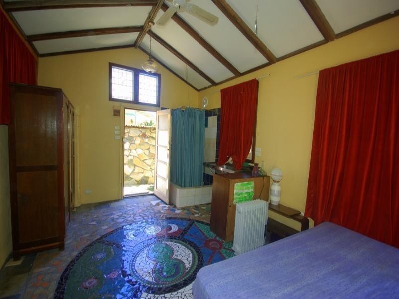 13 Hinkler Road, Kalamunda WA 6076