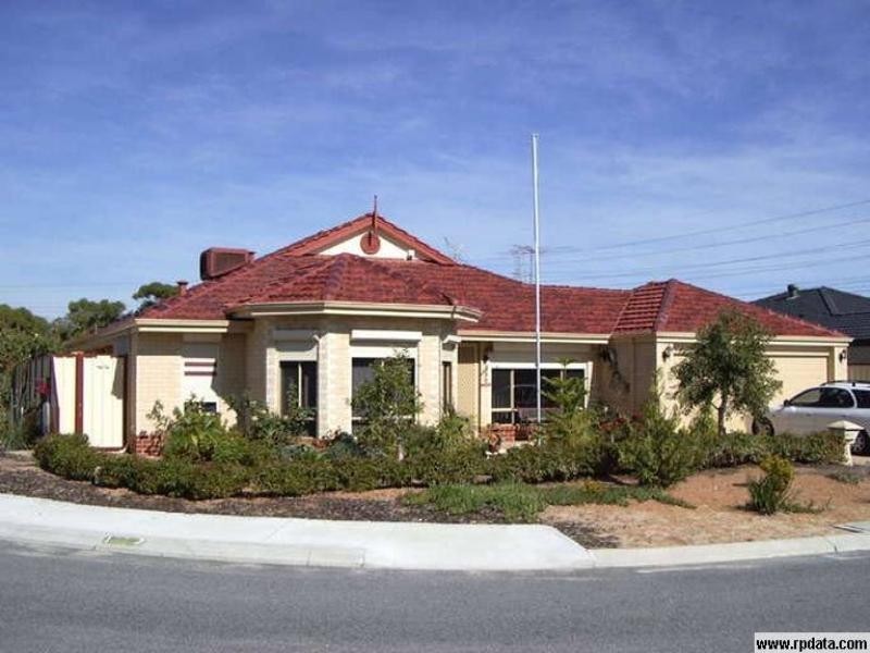 1 Acorn Place, South Lake WA 6164