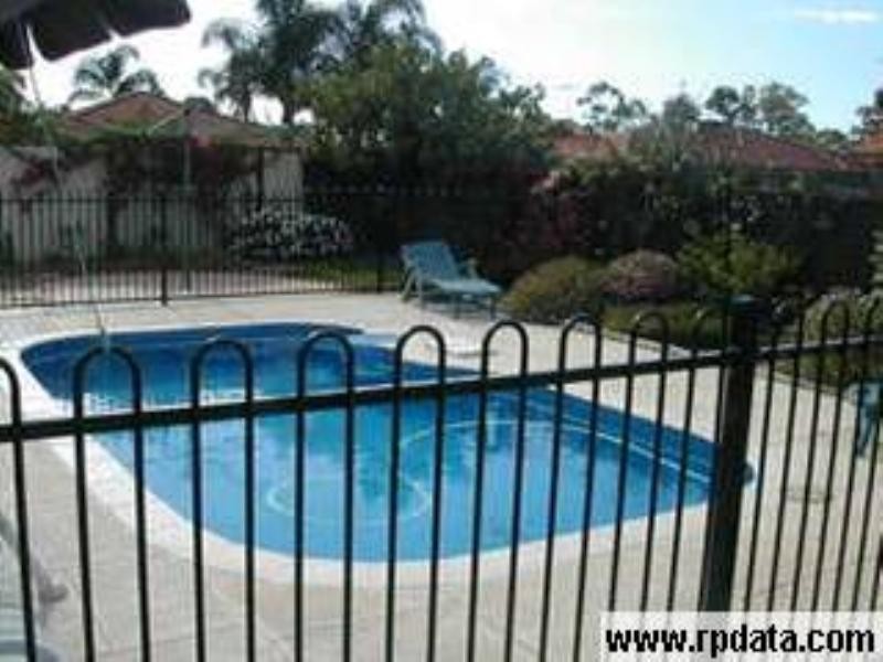 1 Acorn Place, South Lake WA 6164