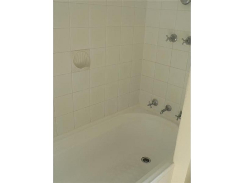 18/4 WATERWAY Court, Churchlands WA 6018