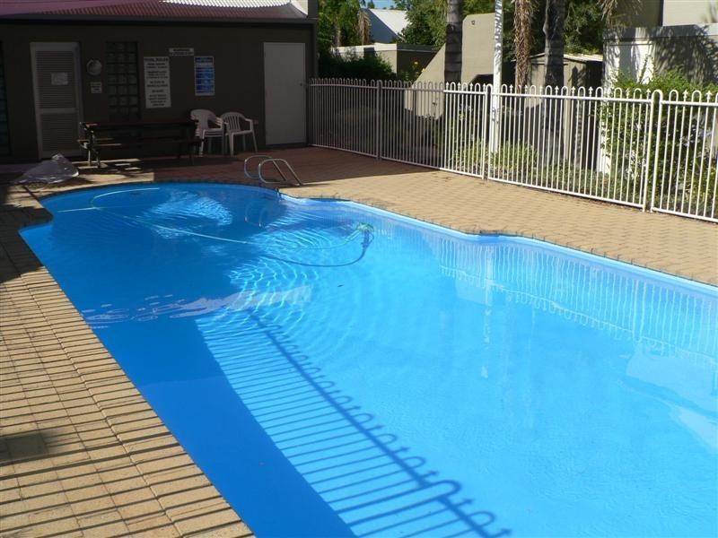 18/4 WATERWAY Court, Churchlands WA 6018