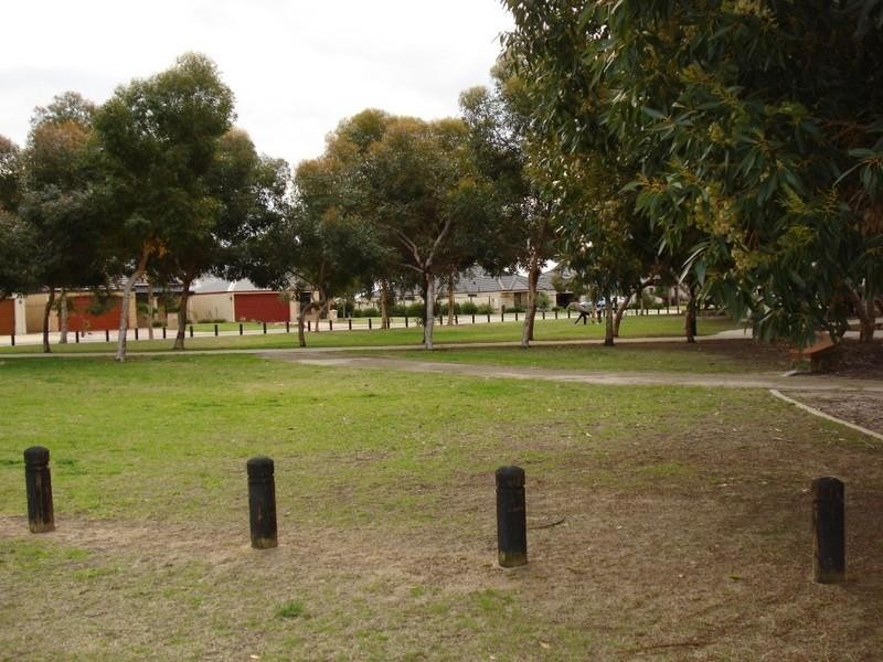 154 St Stephens Crescent, Tapping WA 6065