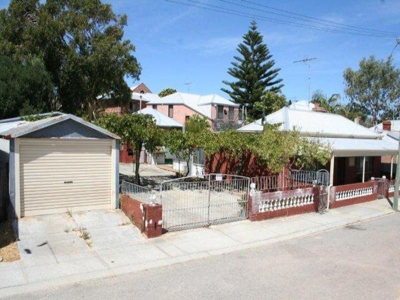 8 Baker Street, Fremantle WA 6160