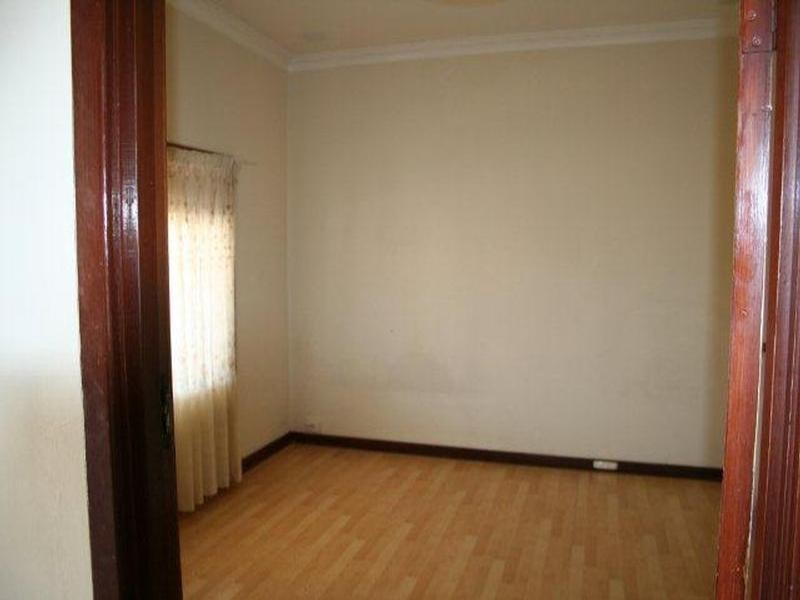 8 Baker Street, Fremantle WA 6160