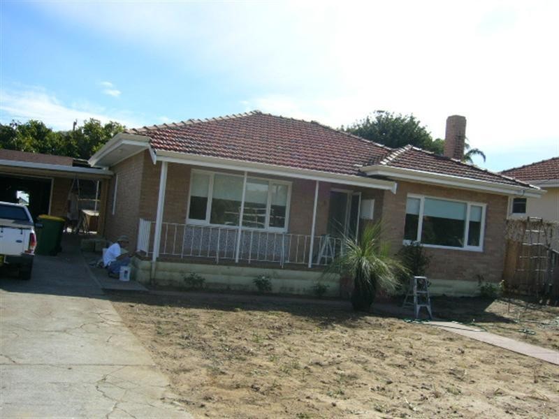 5 Simper Crescent, White Gum Valley WA 6162