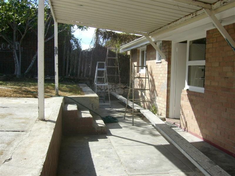 5 Simper Crescent, White Gum Valley WA 6162