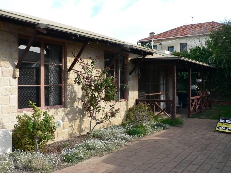 4/145 Hampton Road, South Fremantle WA 6162