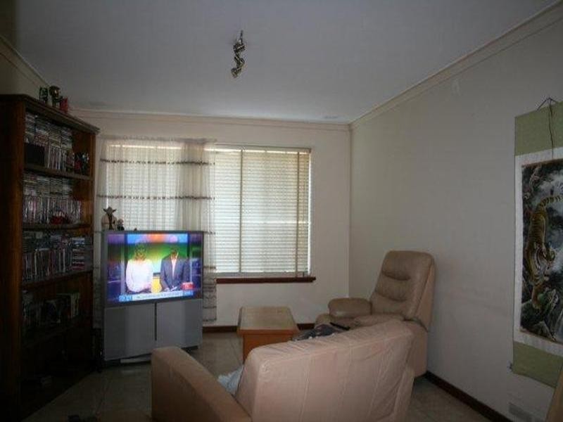 31 Wheeler Road, Hamilton Hill WA 6163